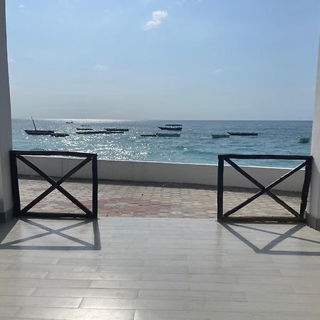 Amazing Zanzibar Beach Hotel Nungwi Esterno foto