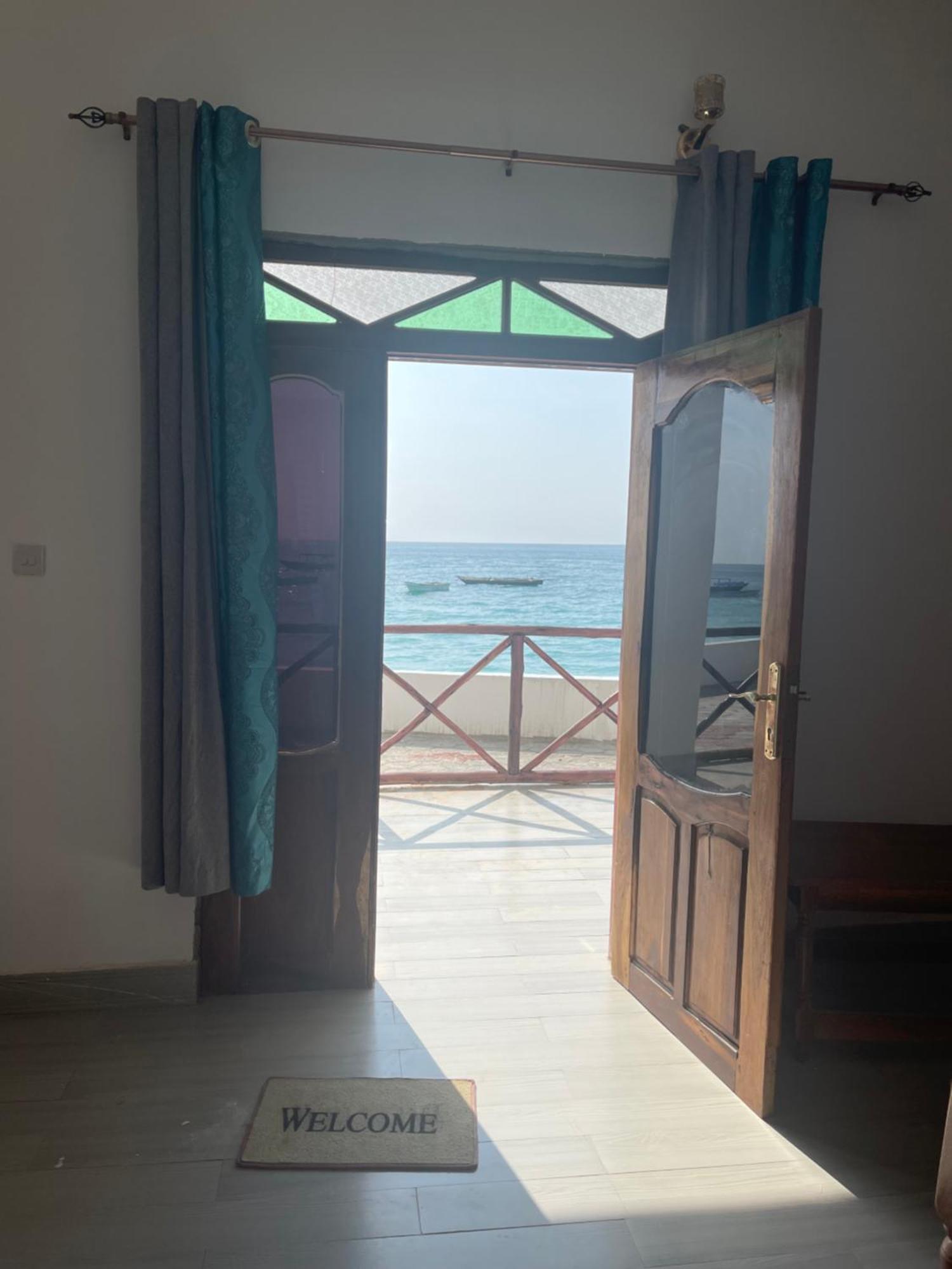 Amazing Zanzibar Beach Hotel Nungwi Esterno foto
