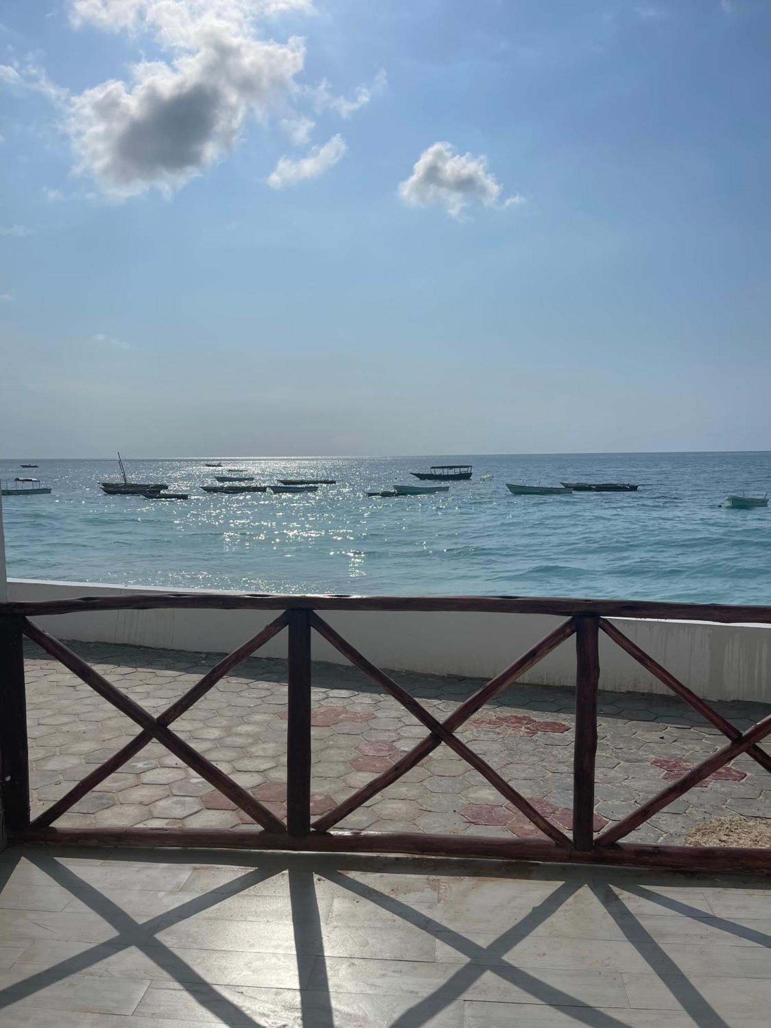 Amazing Zanzibar Beach Hotel Nungwi Esterno foto